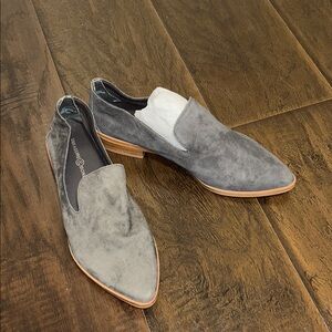 Treasure & Bond “Kenna” Grey suede flats 5 - NEW